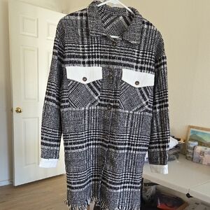 Shewin OVERSIZED Shacket Size Small